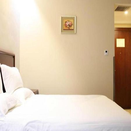 GreenTree Inn Beijing Daxing Xingye Street Liyuan Business Hotel Buitenkant foto